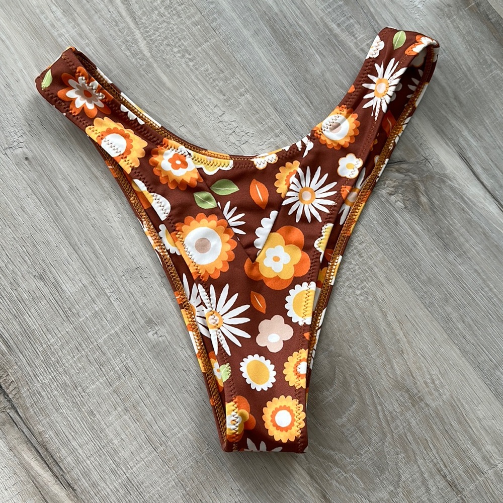 Inner Relm high rise cheeky bottoms